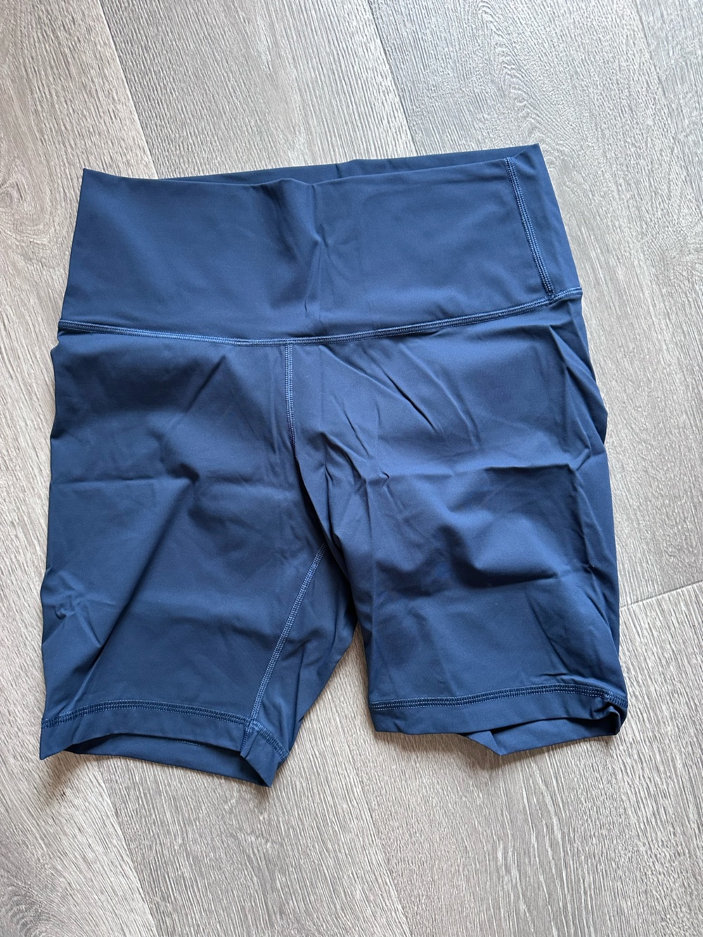 Everlane Women’s Biker Shorts
